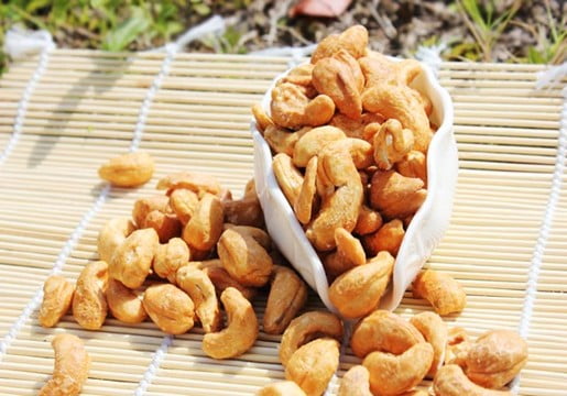 Cashew nut sheller machine